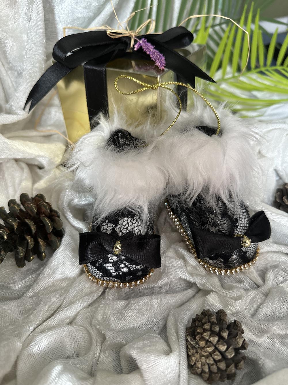 Yılbaşı Çam Ağacı Süsü Siyah Dantelli Patik