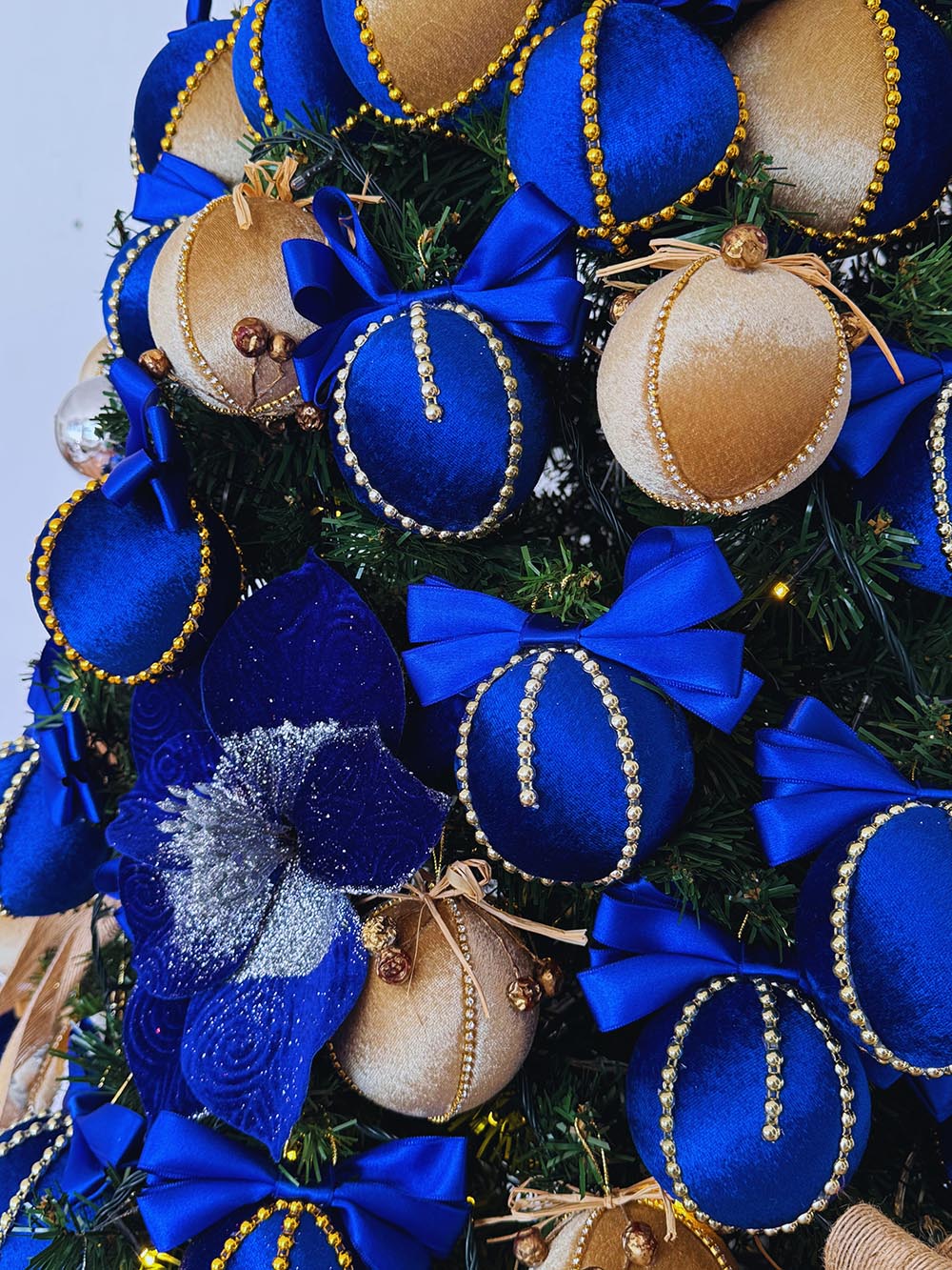 BLUE - YILBAŞI ÇAM AĞACI