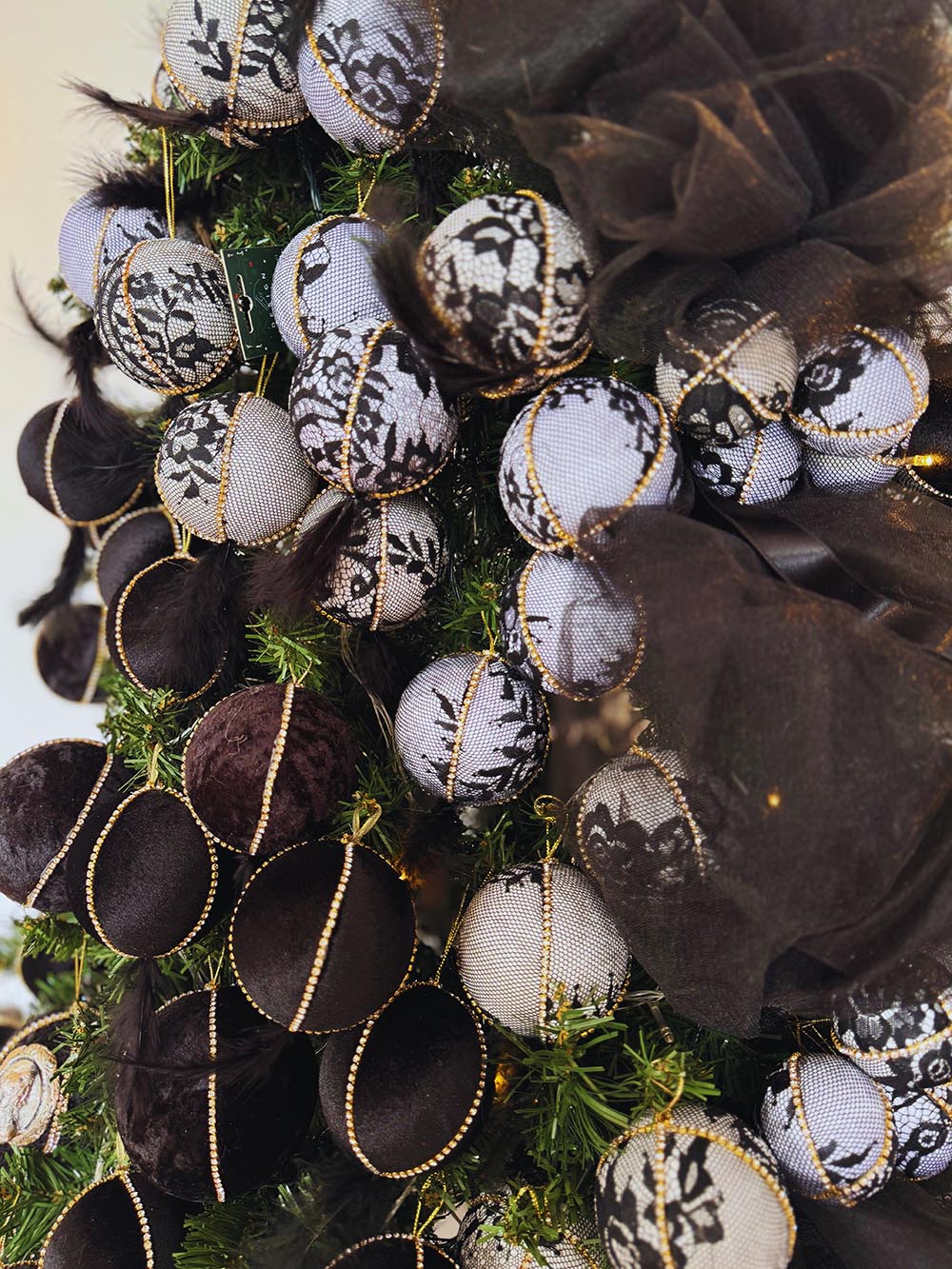 BLACK BEAUTY - KİRALIK YILBAŞI ÇAM AĞACI